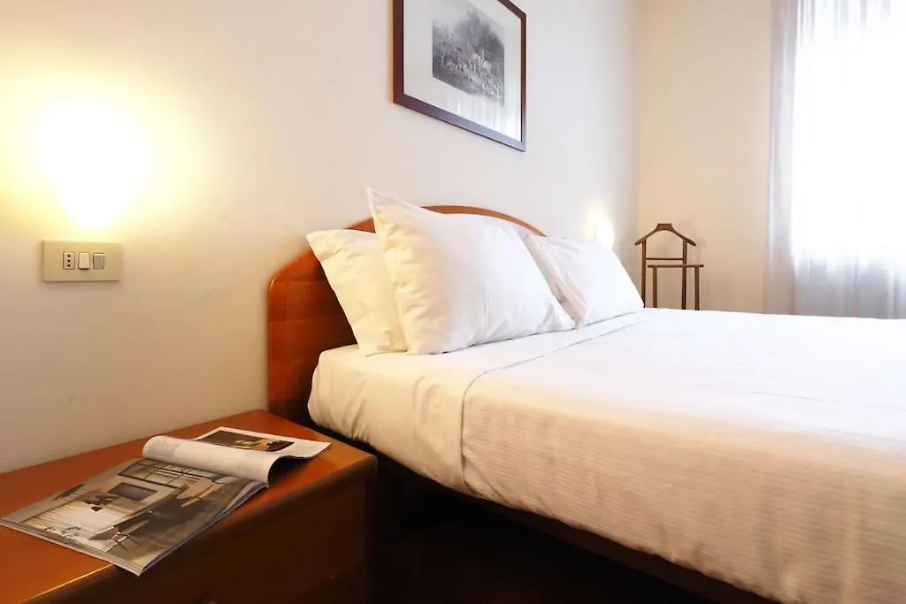 Contempora Apartments - Trilocale Lagosta 9 Milan
